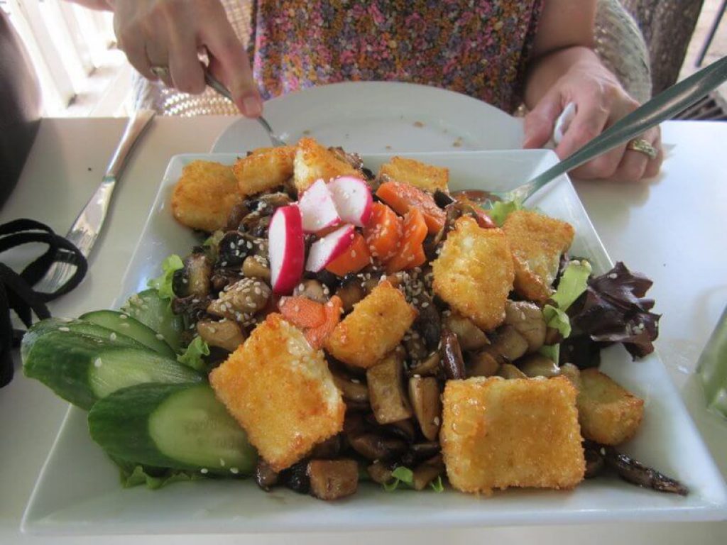 halumi salad